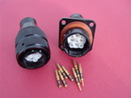 航空插頭的線(xiàn)簧插孔和普通插孔這兩個(gè)的區(qū)別是怎樣的？